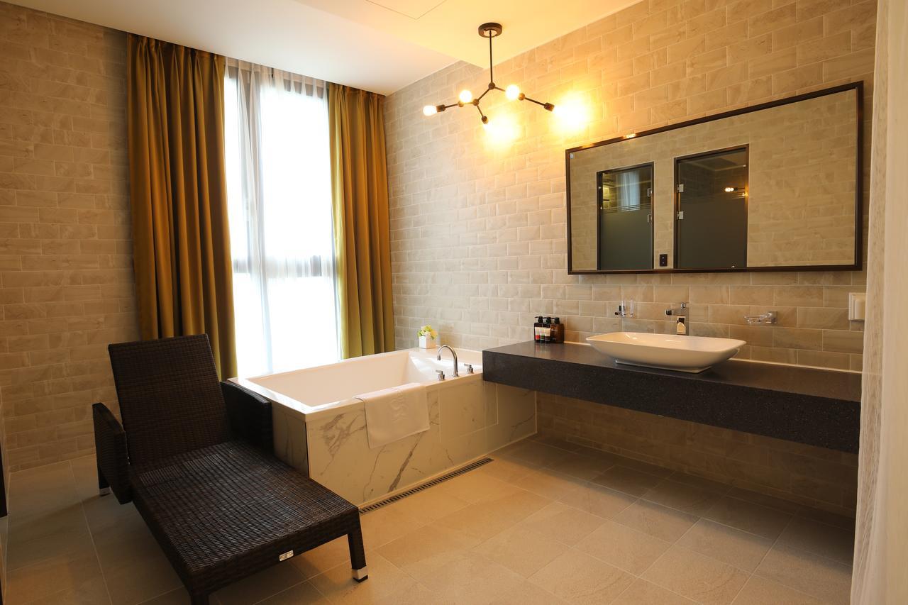 Rest Hotel Gimpo Zewnętrze zdjęcie