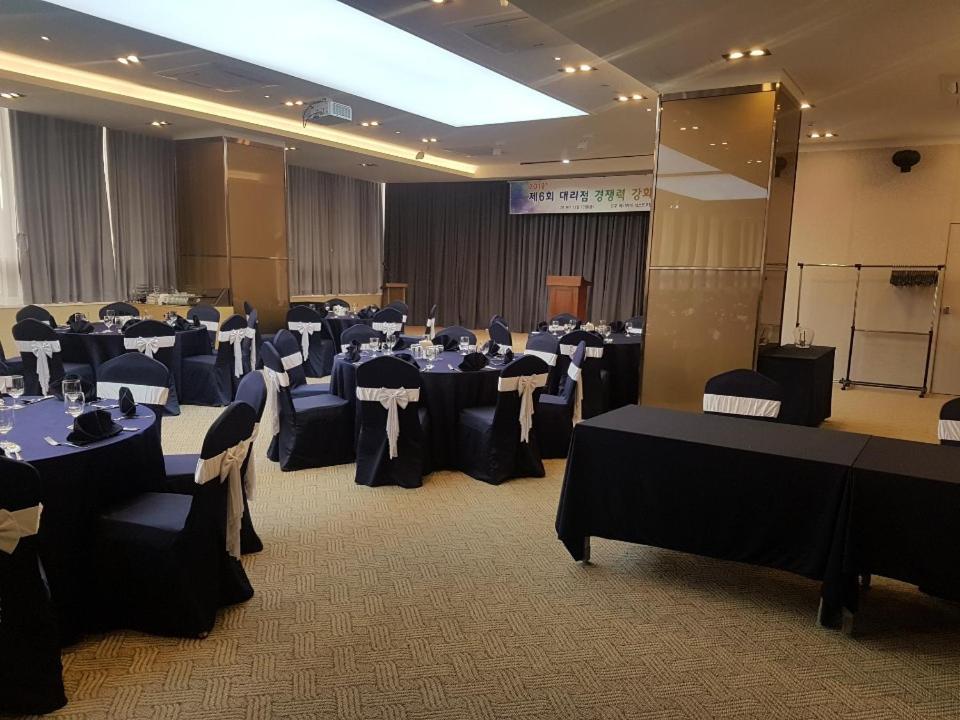 Rest Hotel Gimpo Zewnętrze zdjęcie